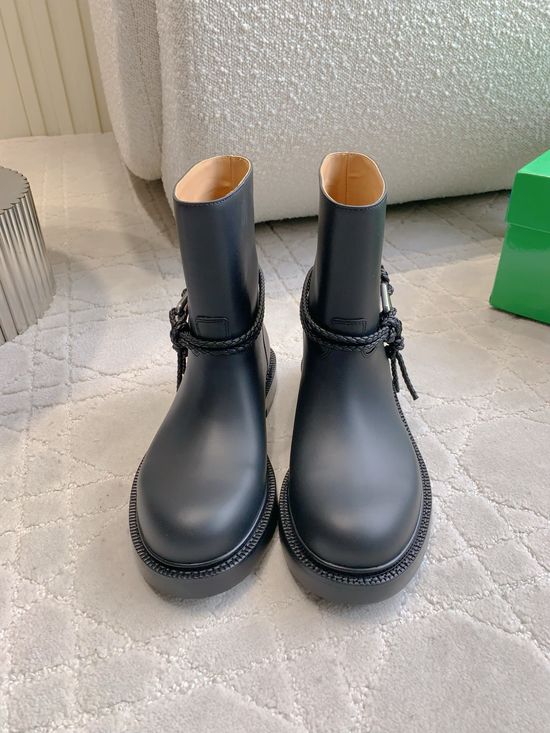 Bottega Veneta Knot-Detail Leather Boots with Metallic Accents
