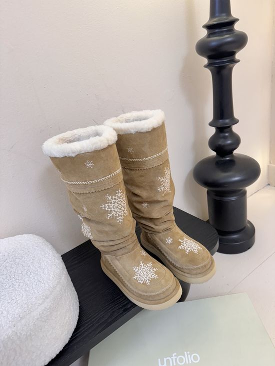 Unfolio Warm Embroidered Slip Resistant Comfort Ankle Winter Boots