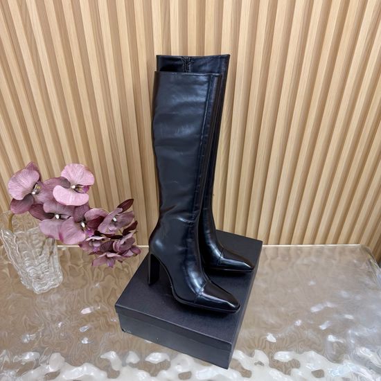 Yves Saint Laurent Elegant Side Zip High Heel Ankle Boots