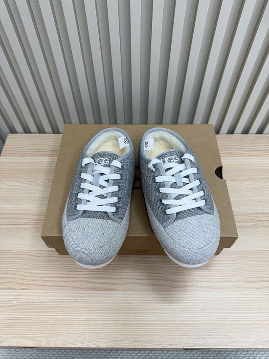 UGG Plush Lined Slip On Warm Comfort Casual Flats