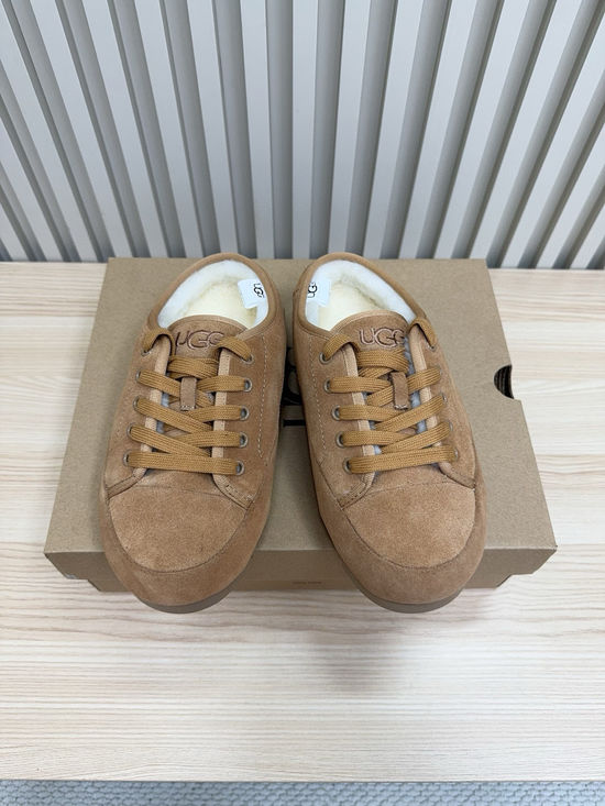 UGG Plush Lined Slip On Warm Comfort Casual Flats
