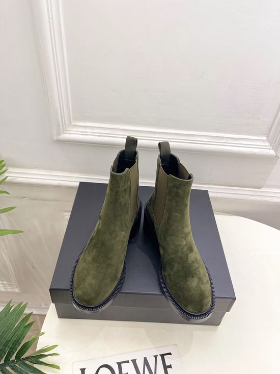 Yves Saint Laurent Chunky Heel Chelsea Boots Minimalist Retro Leather Lined