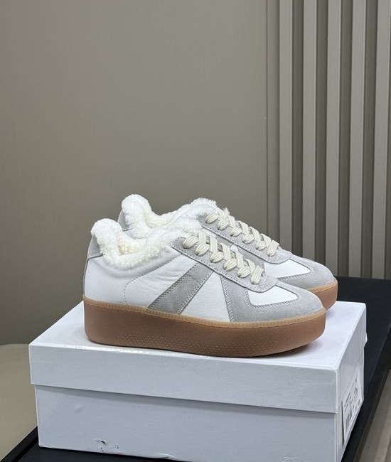 Maison Margiela Fleece Lined Casual Sneakers Thick Sole Comfortable Supportive