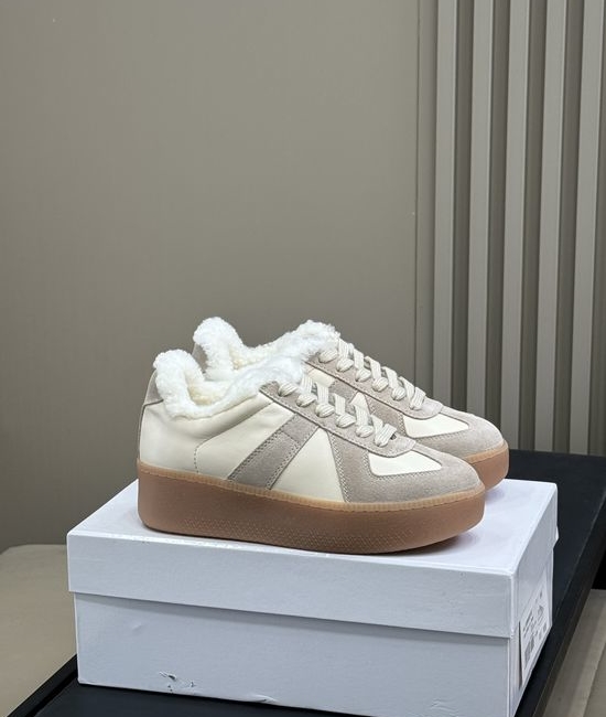 Maison Margiela Fleece Lined Casual Sneakers Thick Sole Comfortable Supportive