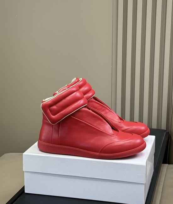 Maison Margiela High Top Leather Sneakers with Hidden Straps Soft Comfortable