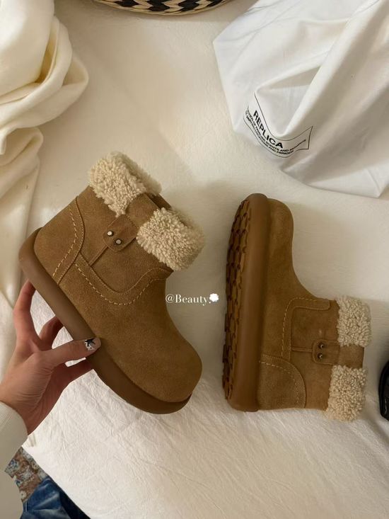 UGG Cloud-Like Shearling Boots with Vintage Double-Buckle