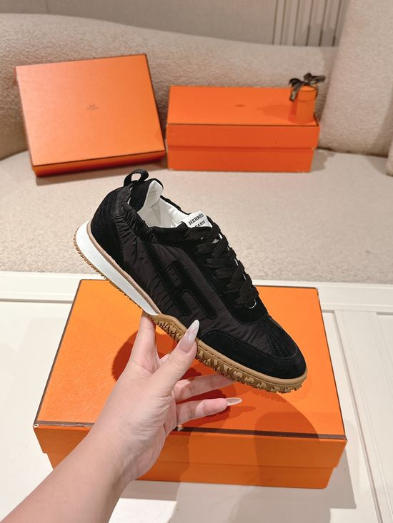Hermes Luxury Suede Leather Casual Sneakers Contrast Details Soft Lining