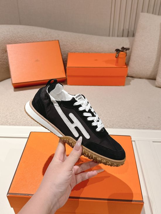 Hermes Luxury Suede Leather Casual Sneakers Contrast Details Soft Lining