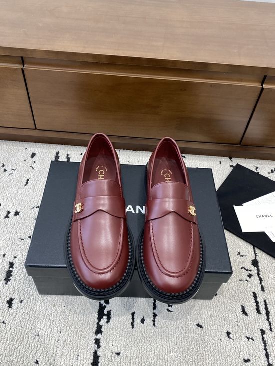 Chanel Classic Logo Loafers Elegant Genuine Leather Durable Sole
