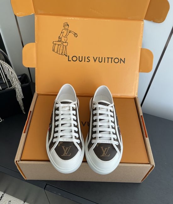 Louis Vuitton LV Denim Canvas Casual Sneakers with Embossed Pattern Comfortable Sole