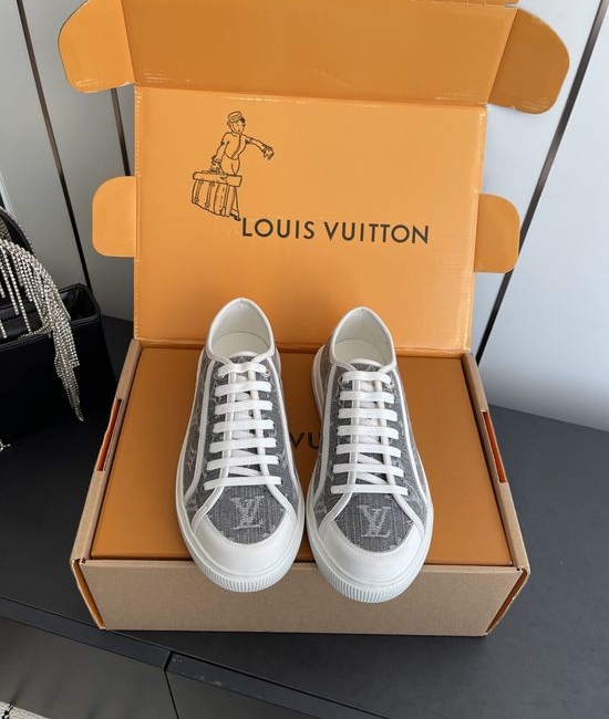 Louis Vuitton LV Denim Canvas Casual Sneakers with Embossed Pattern Comfortable Sole