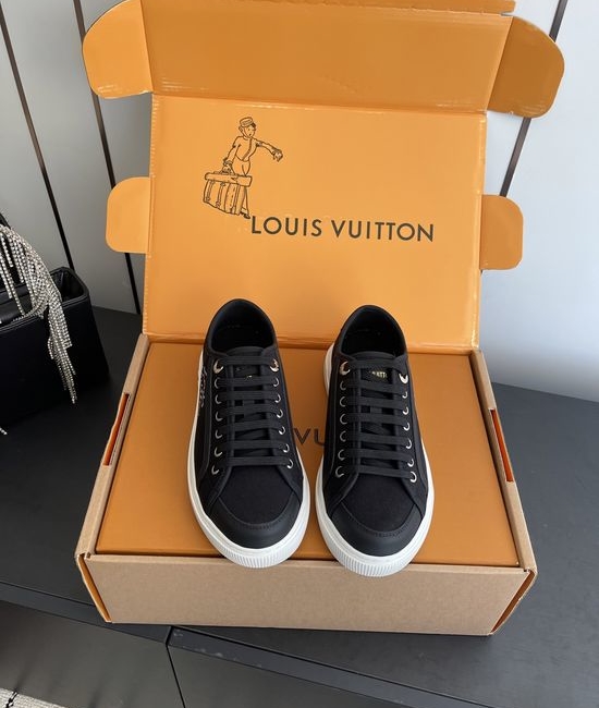 Louis Vuitton LV Denim Canvas Casual Sneakers with Embossed Pattern Comfortable Sole