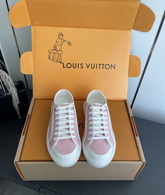 Louis Vuitton LV Denim Canvas Casual Sneakers with Embossed Pattern Comfortable Sole