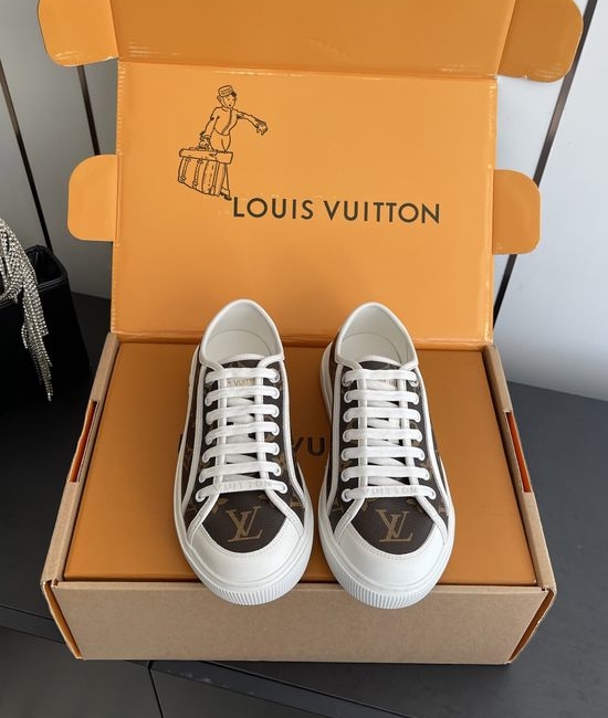 Louis Vuitton LV Denim Canvas Casual Sneakers with Embossed Pattern Comfortable Sole