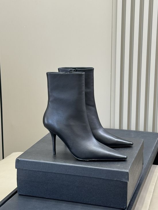 Yves Saint Laurent Elegant Stiletto Short Boots Made of Genuine Leather