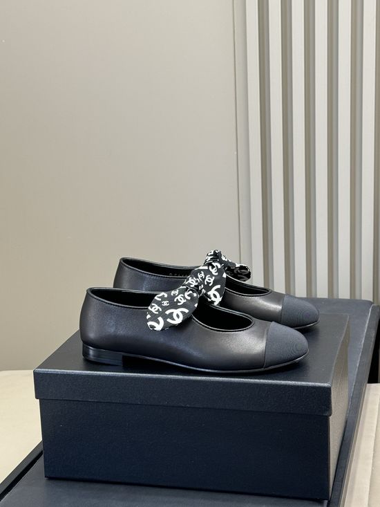 Chanel Elegant Bow Decor Sheepskin Comfort Flats