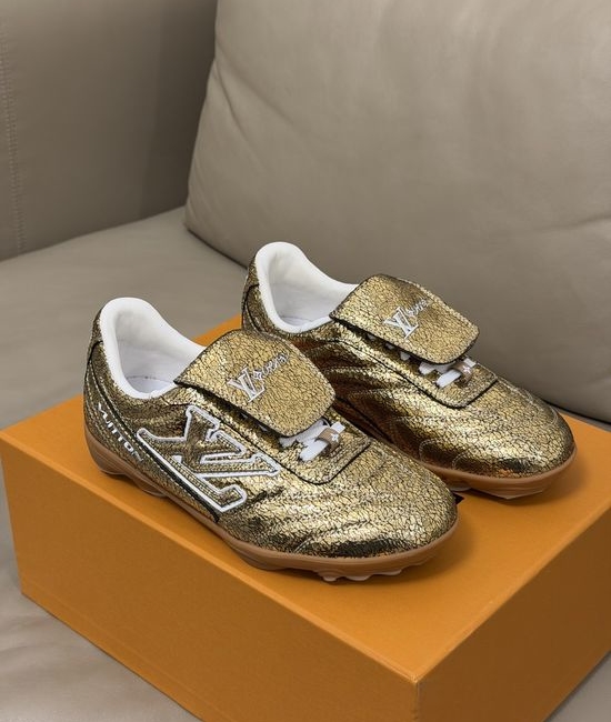 Louis Vuitton LV Retro Cracked Texture Casual Soccer Shoes For Daily Wear