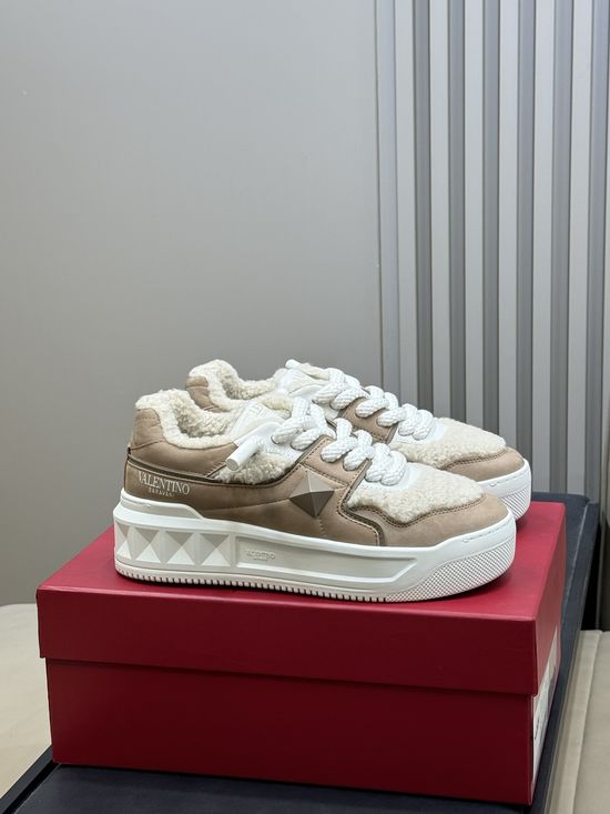 Valentino Plush Lined Sneakers Height Increasing Warm Slip Resistant Sole