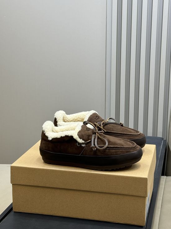 UGG Plush Lined Moccasins Suede Upper Warm Comfortable Anti-slip