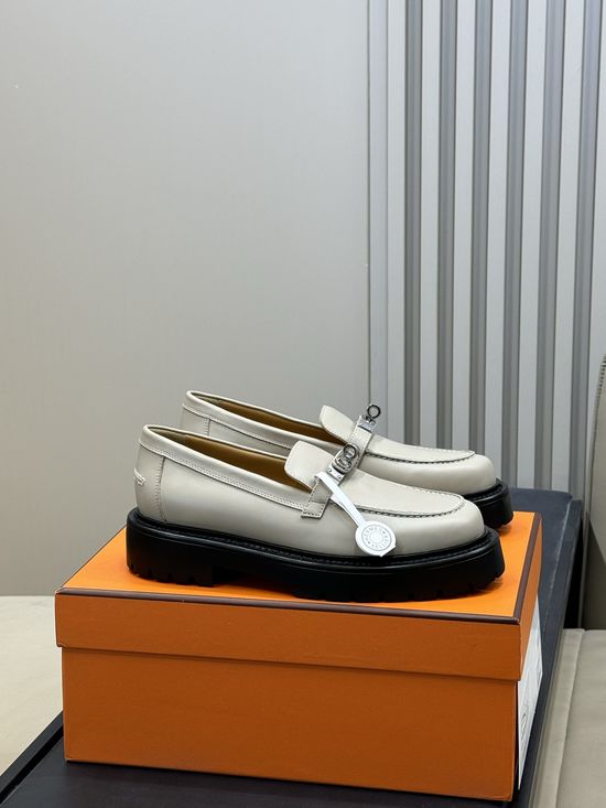Hermes Classic Buckle Loafers Soft Cowhide Lining Non-slip Sole