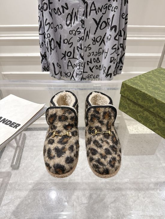 Gucci Woolen Upper Metal Buckle Flat Comfortable Daily Shoes