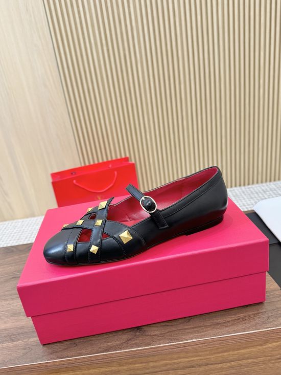 Valentino Pyramid Stud Hollow Out Mary Jane Flat Shoes
