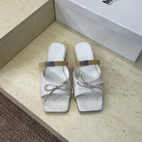 Maison Margiela Square-toe Bow Open-toe Slippers with MM6 Design