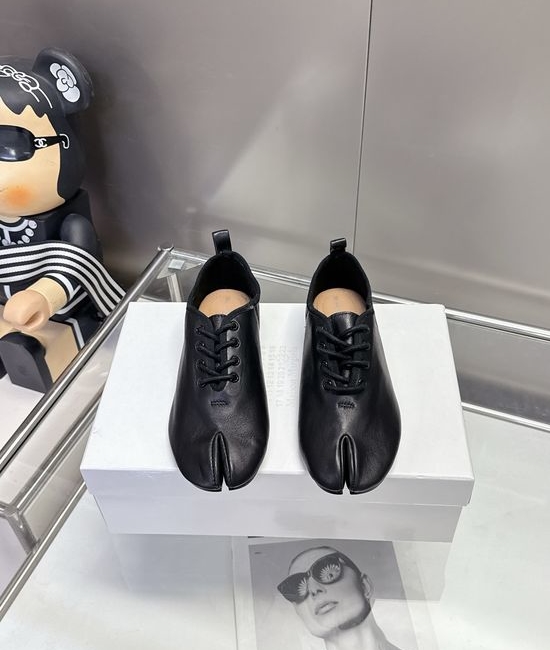 Maison Margiela Soft Sheepskin Split Toe Comfortable Daily Casual Shoes