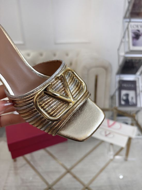 Valentino Soft Lined Special Upper Material Comfortable High Heels