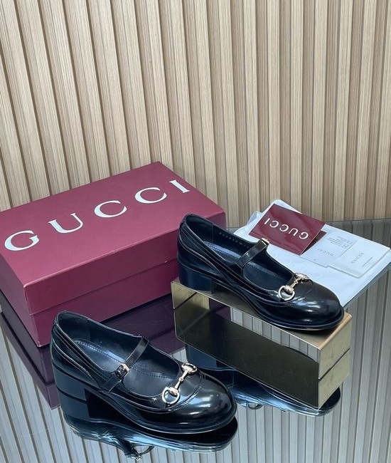 Gucci Horsebit Decor Patent Leather Mary Jane Chunky Heel Loafers