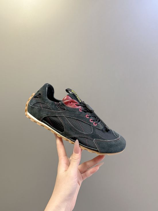 Bottega Veneta Breathable Mesh Casual Sneakers with Non-slip Sole