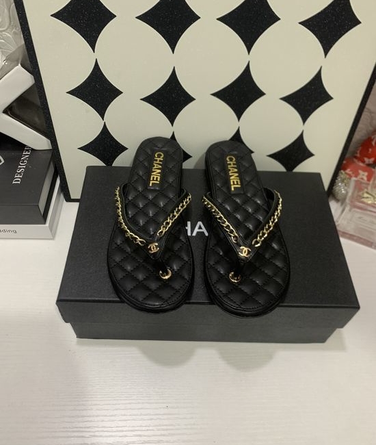 Chanel Classic Black And White Soft Sheepskin Chain Slides