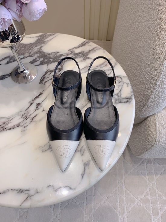 Chanel Pointed Toe Mary Jane Leather Shoes Classic Elegant Style