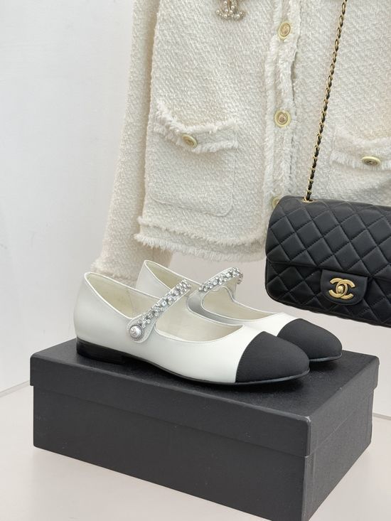 Chanel Color Block Rhinestone Mary Jane Shoes Elegant Comfortable