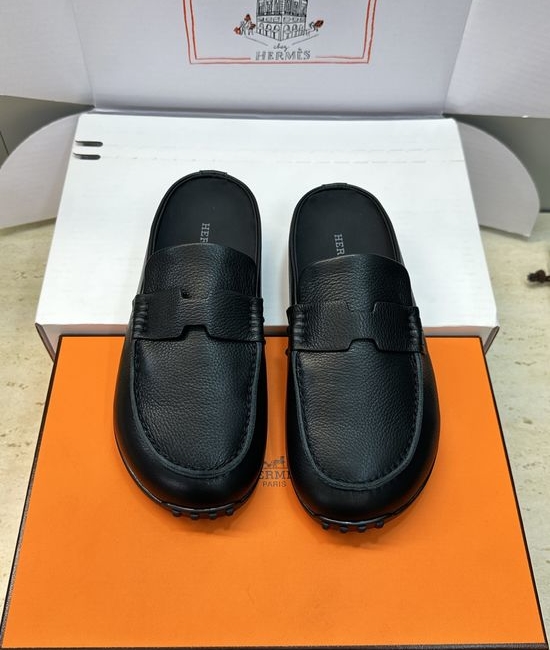 Hermes Flat Round-Toe Casual Mule Slippers with Genuine Leather