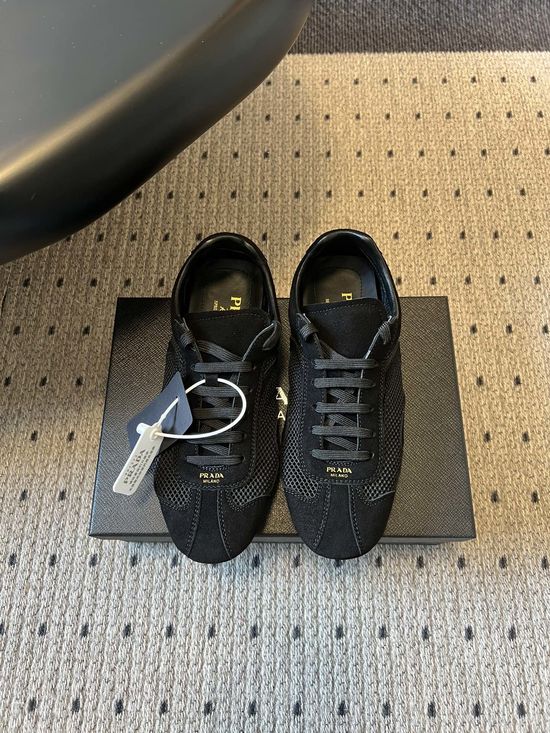 Prada Retro Suede Mesh Breathable Lightweight Comfortable Daily Sneakers