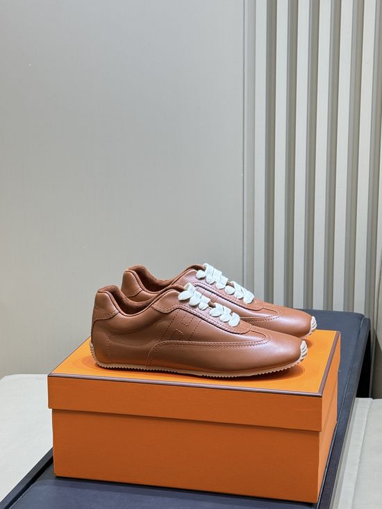 Hermes Comfortable Retro Casual Training Shoes In Premium Leather