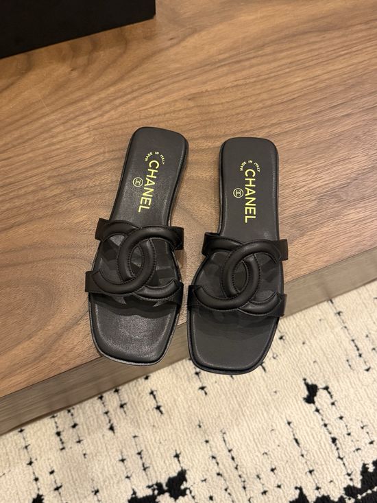Chanel Classic Double C Design Casual Slide Slippers