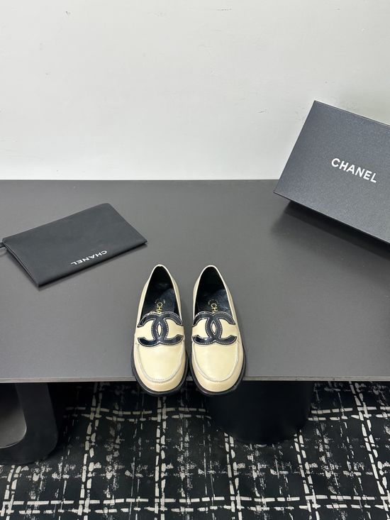 Chanel Embroidered Decor Flat Mary Jane Shoes Soft Lining Comfortable