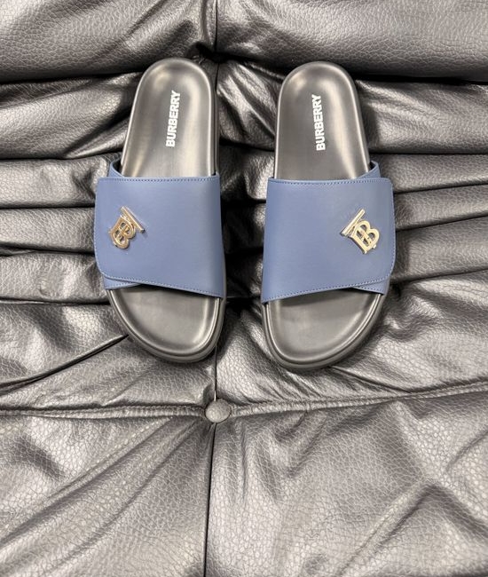 Burberry Plaid Pattern Slip On Comfortable Slide Sandals