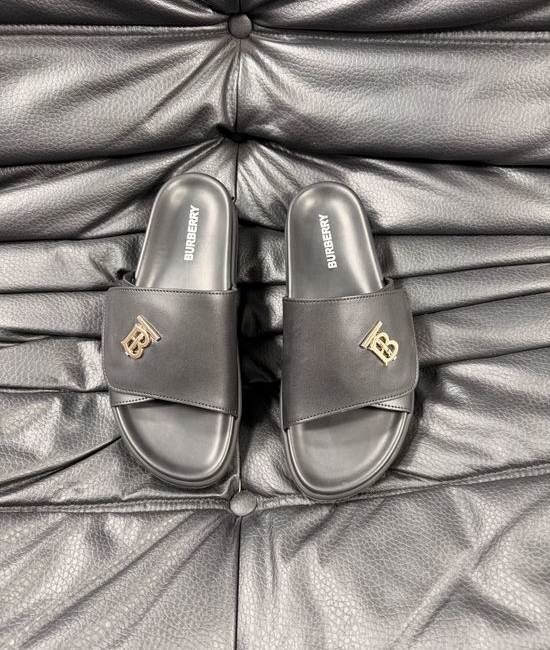 Burberry Plaid Pattern Slip On Comfortable Slide Sandals