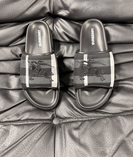 Burberry Plaid Pattern Slip On Comfortable Slide Sandals