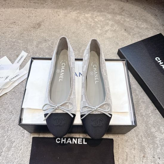 Chanel Elegant Daily Wear Velvet Ballet Flat Shoes