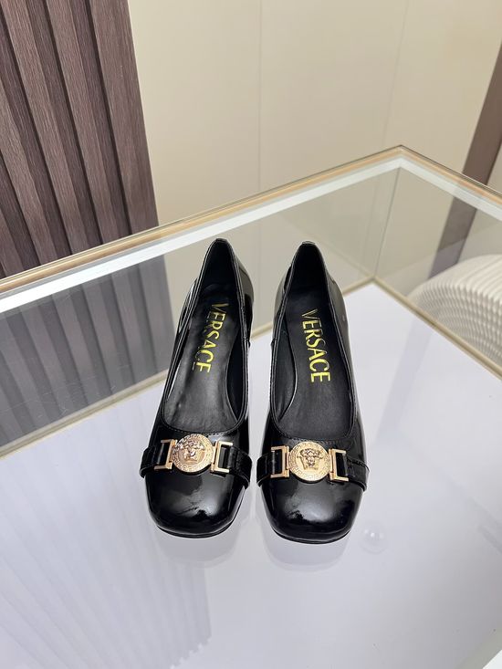 Versace Round Toe Leather Flats Soft Sheepskin Insole Comfortable