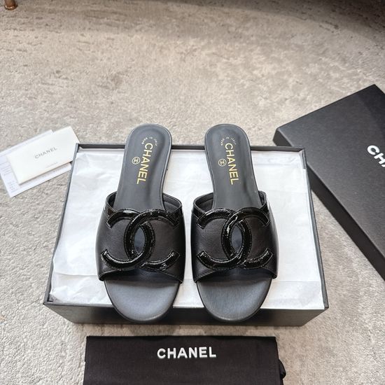 Chanel Embossed Logo Leather Comfortable Casual Slide Sandals