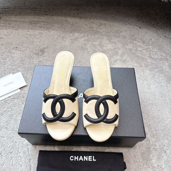 Chanel Embossed Logo Leather Comfortable Casual Slide Sandals