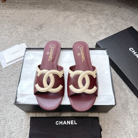 Chanel Embossed Logo Leather Comfortable Casual Slide Sandals