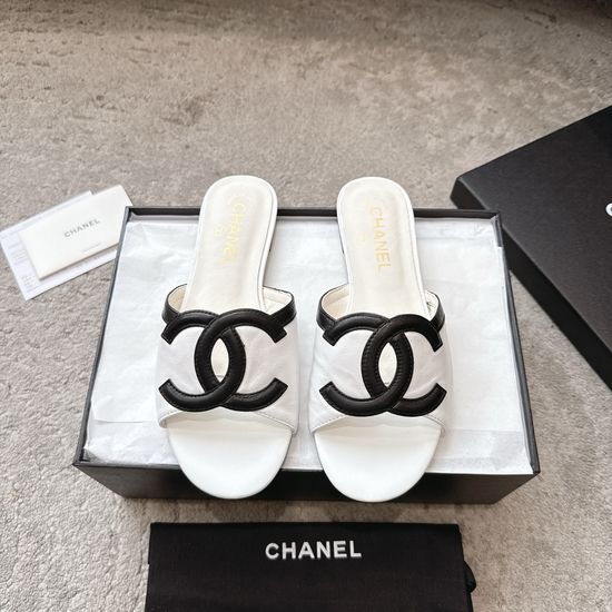 Chanel Embossed Logo Leather Comfortable Casual Slide Sandals