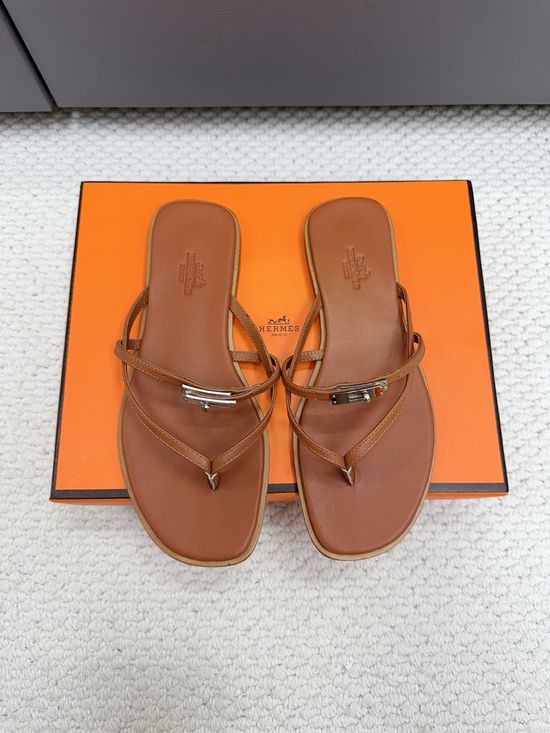 Hermes Buckle Decor Genuine Leather Low Heel Flip Flops