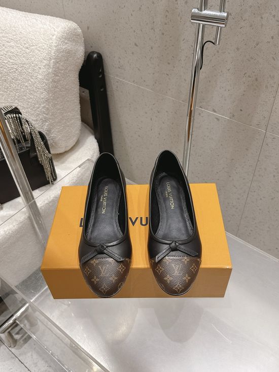Louis Vuitton Colorful Pattern Bow Ballet Flats Suede Upper Leather Sole